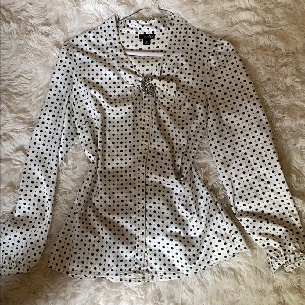 Polka dots blouse/black and white